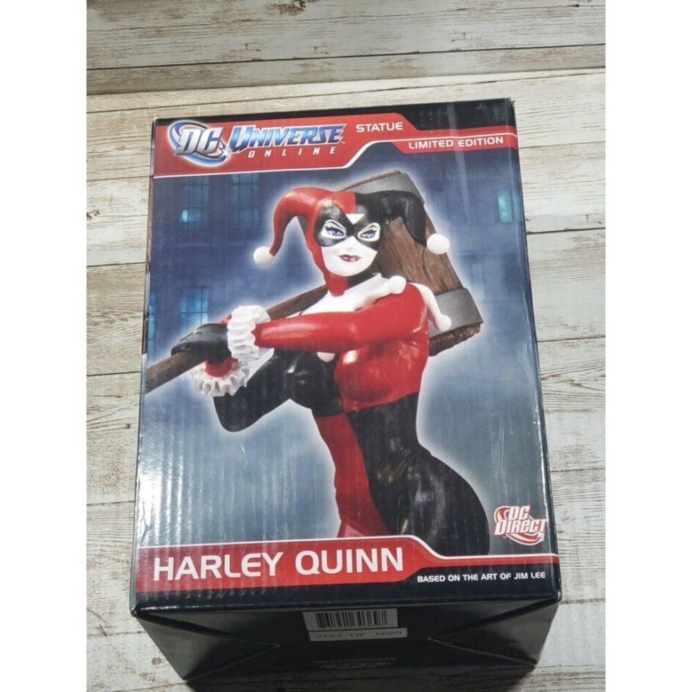 DC Universe Online Harley Quinn Statue - Limited Edition #0154 of 5000